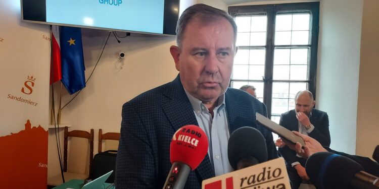 Sandomierz: Brak gazu grozi zamknięciem huty.