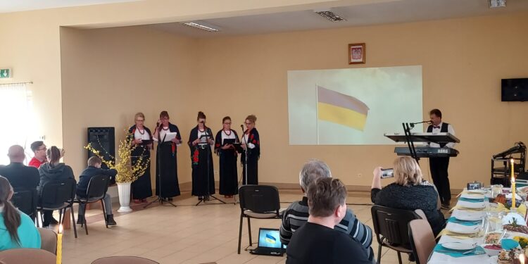 Kamień Nowy: Świąteczne spotkanie KGW dla uchodźców wojennych.