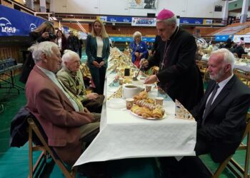 Tarnobrzeg. Na to śniadanie przyszło ponad 100 osób.