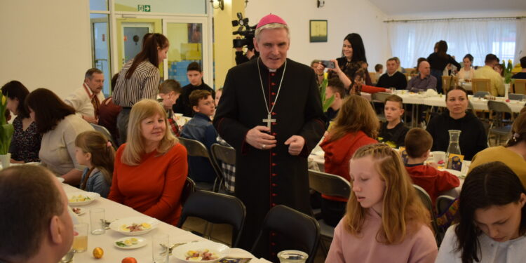 Sandomierz, Bojanów: Śniadanie wielkanocne z uchodźcami.