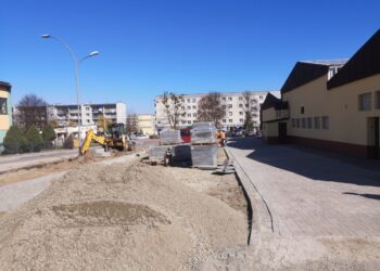 Nowa Dęba. Przybędzie miejsc parkingowych przy ulicy Szkolnej