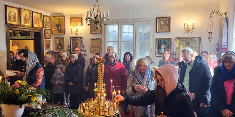Sandomierz: Prawosławni obchodzą Wielki Piątek.