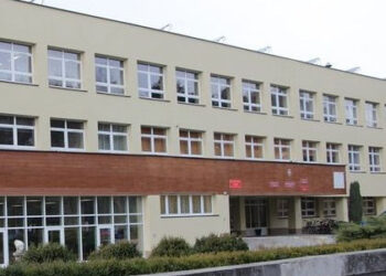 Stalowa Wola: Trwa remont sali gimnastycznej w CEZ