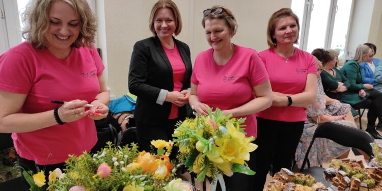 Borowa: Udany powrót Powiatowego Jarmarku Wielkanocnego