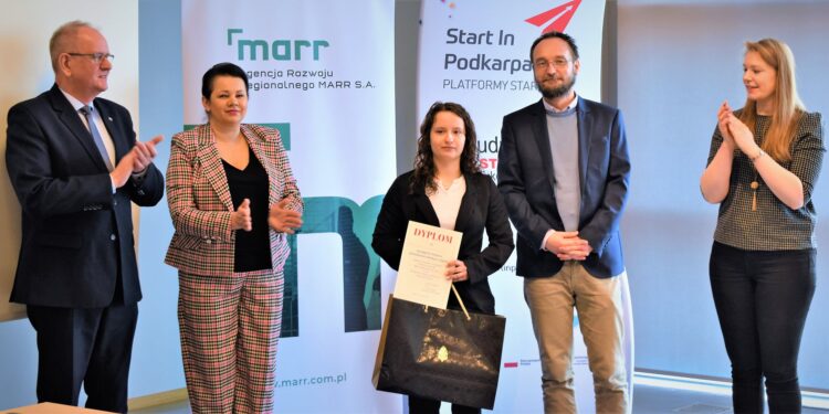 Mielec:  Uczniowie sprawdzili wiedzę o Sejmie RP