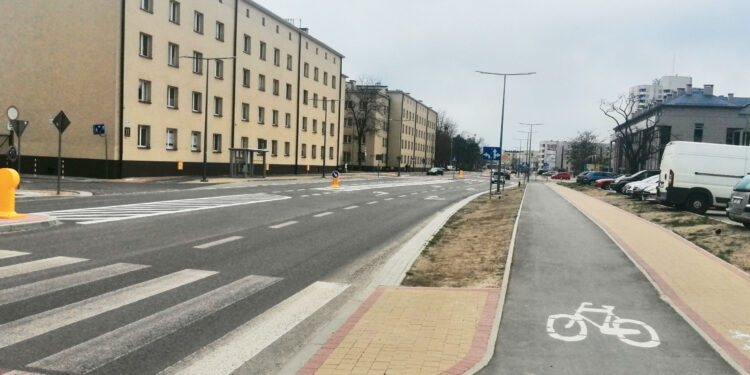 Stalowa Wola: Wkrótce ruszą nasadzenia drzew i krzewów na ulicy Popiełuszki