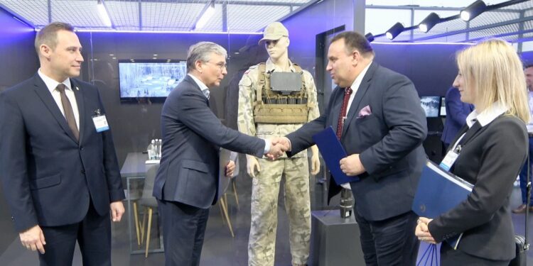 Tarnobrzeg. „Prymasówka” podpisała porozumienie z liderem przemysłu zbrojeniowego.