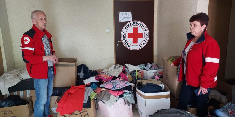 Sandomierz: Potrzeba żywności, odzieży i środków medycznych.