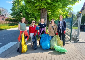 Sandomierz: Wspólnie posprzątali miasto.