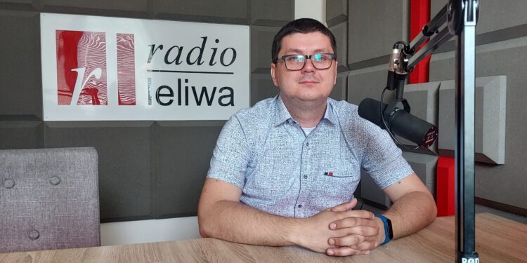 Sandomierz: Przemysł 4.0 tematem rozmowy z dr inż. Wojciechem Iwanickim z sandomierskiej filii UJK.