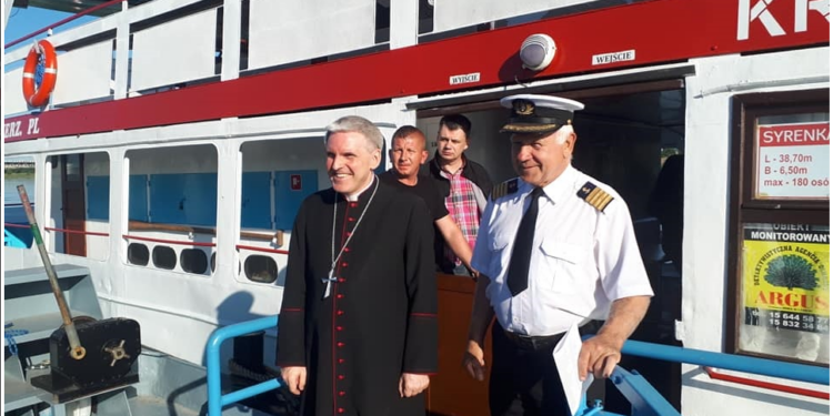 Sandomierz: W sobotę majówka na statku.
