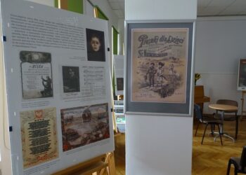 Tarnobrzeg. Wystawa poświęcona Marii Konopnickiej.