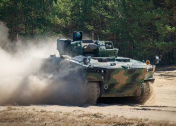 Stalowa Wola: BORSUKI z HSW wcześniej niż planowano trafią do polskiego wojska