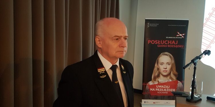 Tarnobrzeg. Uważaj na przejazdach kolejowych!