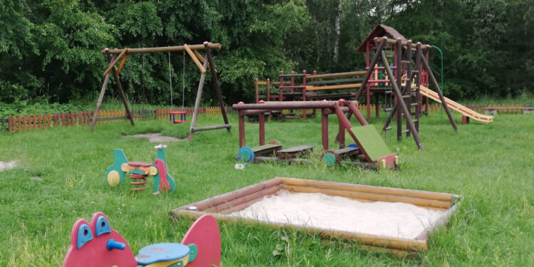 Stalowa Wola: Najpierw koncepcja przedszkola a potem budowa placu zabaw na Piaskach