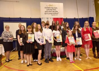 Koprzywnica: Od dwudziestu lat przekazują pamięć o Jędrusiach i uczą miłości do ojczyzny.