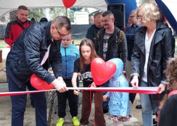 Sandomierz: Plac zabaw wymarzony przez mieszkańców oddano do użytku.