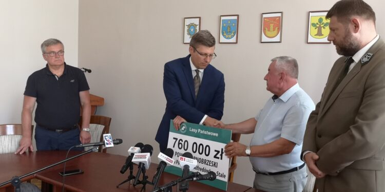 Nowa Dęba. Są pieniądze na remont drogi powiatowej