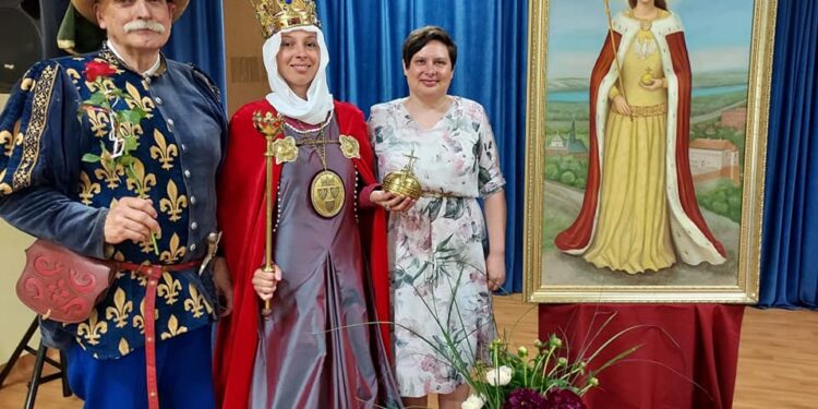 Sandomierz: Barwne opowieści kasztelana o królowej Jadwidze i Zawiszy Czarnym.