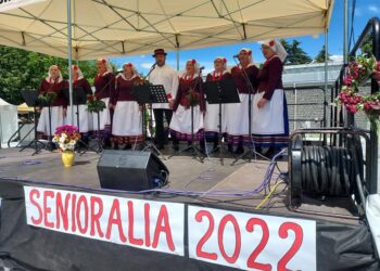 Sandomierz: 'Senioralia’ porwały uczestników do zabawy.