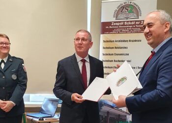 Tarnobrzeg. „Rolnik” rozpoczął współpracę z Izbą Administracji Skarbowej.