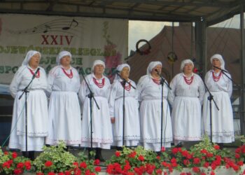 Nowa Dęba. Cyganianki z nagrodą marszałka