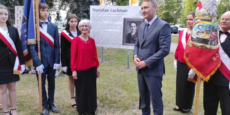 Mielec: Park  przypieczętowany oficjalnie imieniem Lachmana.