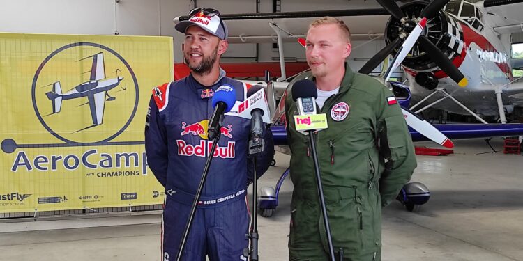 Mielec: Mistrzowie na mieleckim niebie!