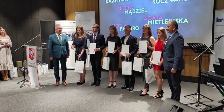 Mielec: Komputer dla najlepszego przyznany.