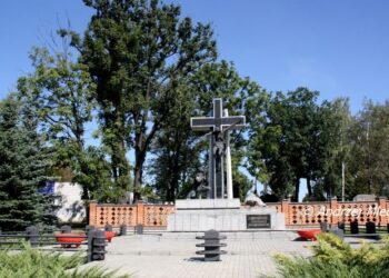 Mielec:  Kosztowne miejsca pamięci ?