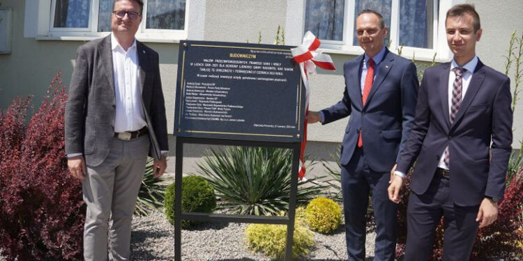 Dąbrówka Pniowska: Kolejny etap modernizacji wałów Wisły i Sanu podsumowany