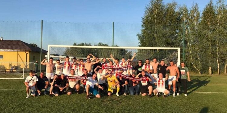 Tarnobrzeg. Historyczny moment. Awansowali. Dostaną puchary.