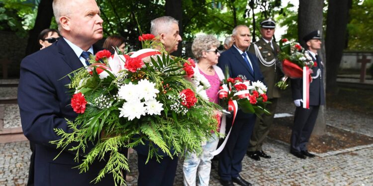 Sandomierz: Uczczono pamięć ofiar rzezi wołyńskiej.