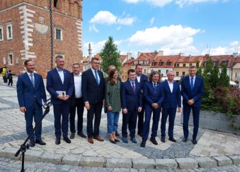 Sandomierz: Ruch 'Tak dla Polski’ tworzy struktury w województwie świętokrzyskim.