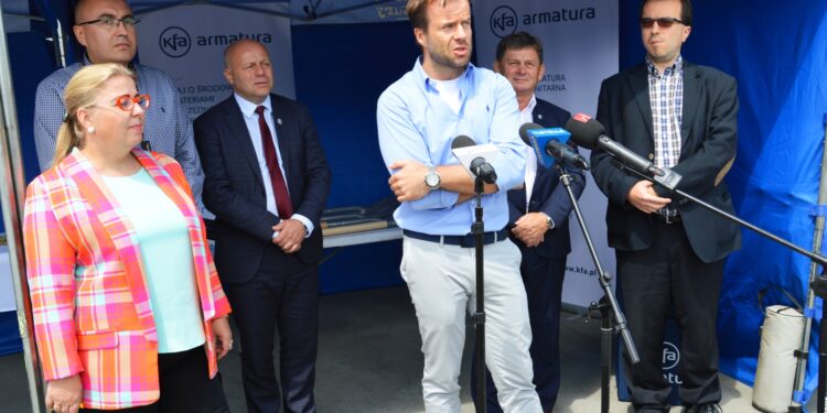 Nisko: Armatura rozpoczyna budowę farmy fotowoltaicznej dla oszczędności na energii i dla ekologii