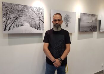 Tarnobrzeg. Krajobrazy z Tarnobrzega i okolic na wystawie fotografii Radka Delimaty.