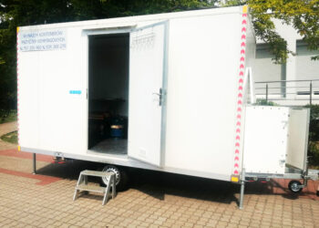 Stalowa Wola: Z mobilną łaźnią dla bezdomnych wyruszył MOPS na ulice miasta