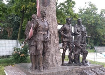 Mielec: Ku przyszłym pokoleniom…