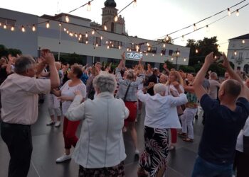 Tarnobrzeg. Będzie druga potańcówka.