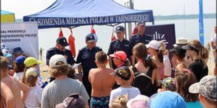 Tarnobrzeg. O bezpieczeństwie nad wodą. Piknik z mnóstwem atrakcji.