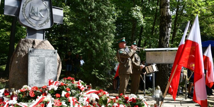 Dębica: W hołdzie Bohaterom Kałużówki