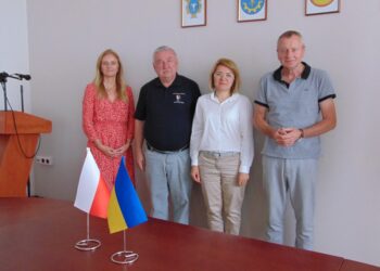 Tarnobrzeg. Olga Pawłowska pomaga ukraińskim rodzinom. Odwiedziła starostwo.