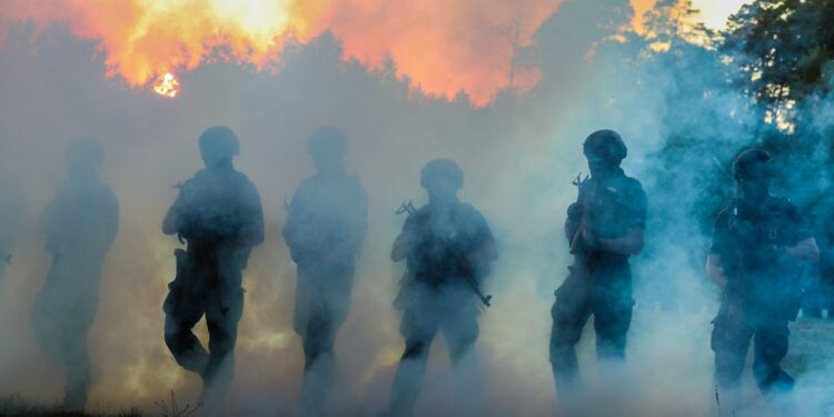 Nowa Dęba. Policjanci szkolili się na poligonie