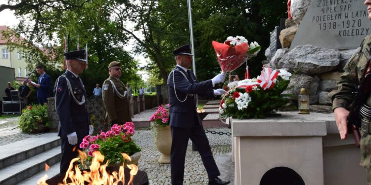 Sandomierz: Miejskie obchody 78 rocznicy wybuchu powstania warszawskiego.
