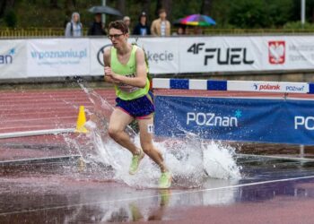 Sandomierz: Adam Kołodziej z Wisły Junior Sandomierz mistrzem Polski w biegu na 3000 m z przeszkodami.