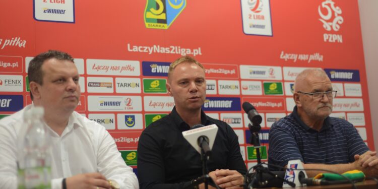 Tarnobrzeg. Piłkarska drużyna Siarki z nowym trenerem