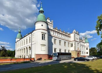 Baranów Sandomierski. Lasowiackie Jadło w zamku