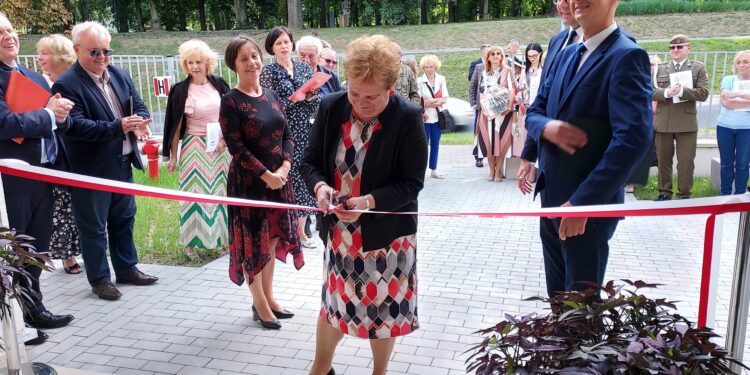 Sandomierz: Wyremontowany gmach biblioteki czeka na czytelników.