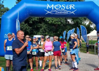 Sandomierz: Pobiegli po raz kolejny, poznając piękne okolice Sandomierza.