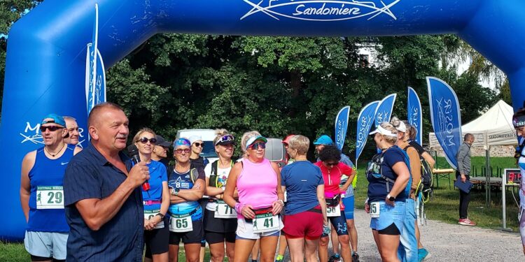 Sandomierz: Pobiegli po raz kolejny, poznając piękne okolice Sandomierza.